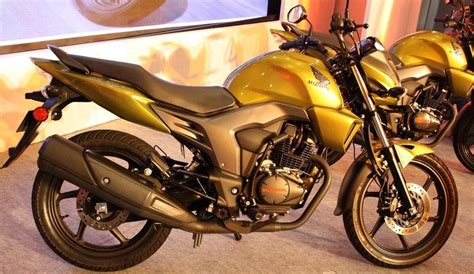 Life on 2 Wheelz: Honda Launches CB TRIGGER 150 in India ! Price - Specs - Pictures