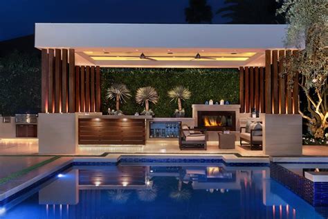 Sleek Patio and Poolside Lounge | HGTV's Ultimate Outdoor Awards | HGTV