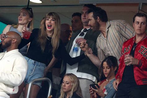 Taylor Swift and So Many Celebs Are at Travis Kelce's Game Right Now