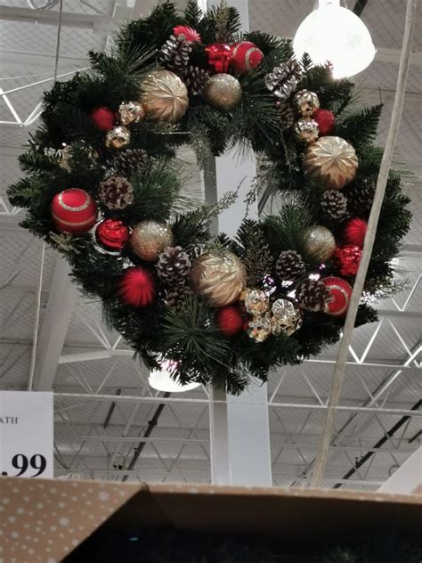 30″ Decorated Artificial Wreath – CostcoChaser