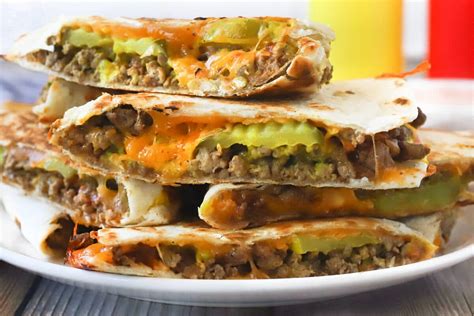 Cheeseburger Quesadilla - Mama Loves Food