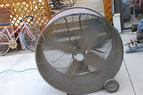 Huge-Industrial-Fan-6832.jpg of HUGE 48 in INDUSTRIAL BLOWER FAN, 115v ...