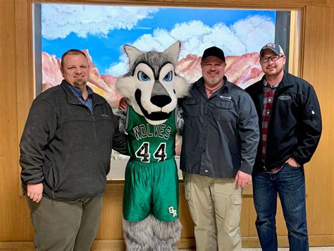 Green River High School Receives New Wolf Mascots - SweetwaterNOW