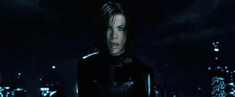 UNDERWORLD AWAKENING Theatrical Trailer - FilmoFilia