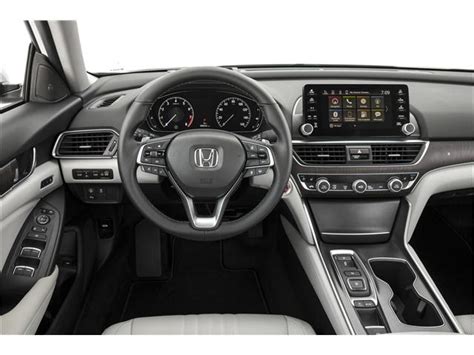 2018 Honda Accord: 56 Interior Photos | U.S. News