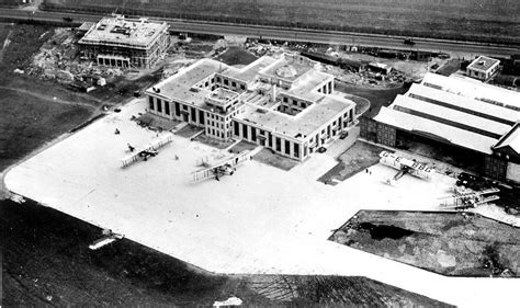 Croydon Airport | Croydon airport, Croydon, Disused stations