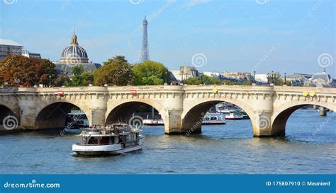 Bridges of Paris Over Seine River. Editorial Image - Image of cityscape ...