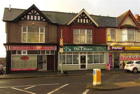 The T Room, Chepstow Road, Newport © Jaggery cc-by-sa/2.0 :: Geograph Britain and Ireland
