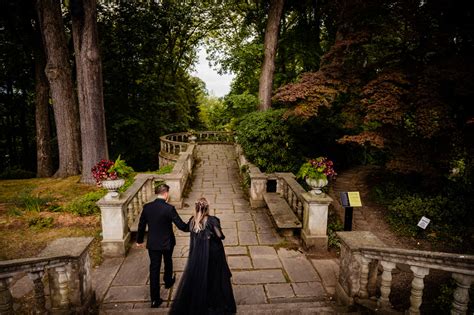 Stan Hywet Hall & Gardens Venue Info on Wedding Maps