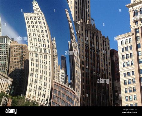 Reflections on the Chicago “bean” Stock Photo - Alamy