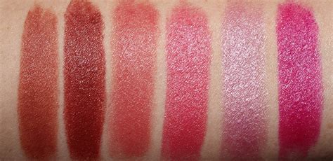 Clinique Dramatically Different Lipstick Review & Swatches