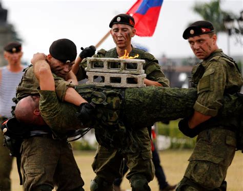 PHOTOS: Russia’s Army Training Drills Look Absolutely Brutal