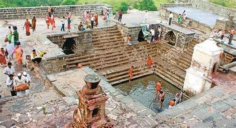 At Ambadevi Temple, Amravati Camel, Temple, Places To Visit, Visiting, Animals, Animales ...