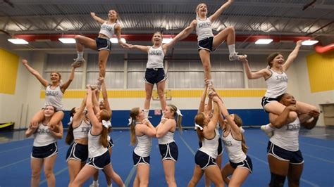 Competitive Cheerleading Pyramid