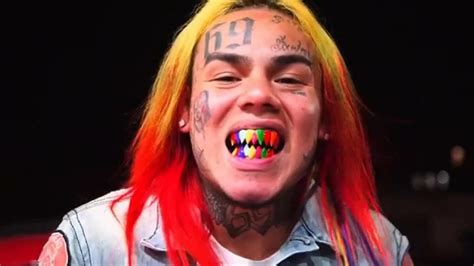 Rapper 6ix9ine says men forced him from car in Brooklyn, robbed him | abc7ny.com