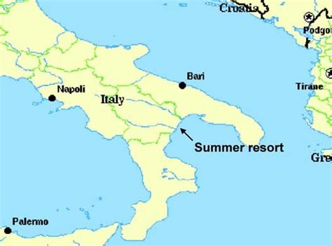 Map of Italy, showing location of tourist resort on Gulf of Taranto ...