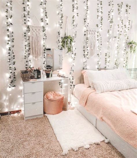 aesthetic room | Teen bedroom decor, Room decor, Room decor bedroom