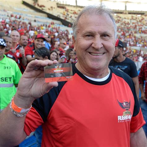 Há 50 anos, Zico fazia sua estreia no Flamengo