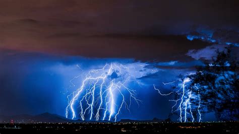 [BOTPOST] Epic Arizona Monsoon Lightning Storm [3840x2160] : r/WQHD_Wallpaper