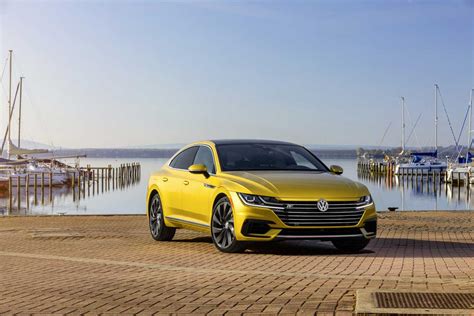 Volkswagen Arteon R-Line Package to Launch This Fall