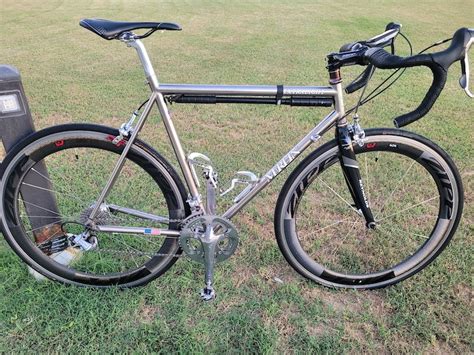 Titanium merlin ultralight- dura ace&carbon zipp For Sale