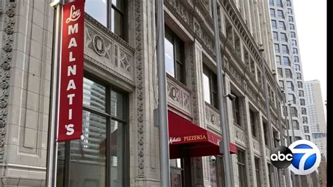 Lou Malnati's Pizzeria opens restaurant in Michigan Avenue Wrigley ...