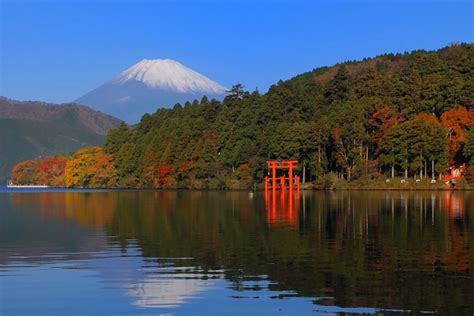 Lake Ashi - Touch of Japan