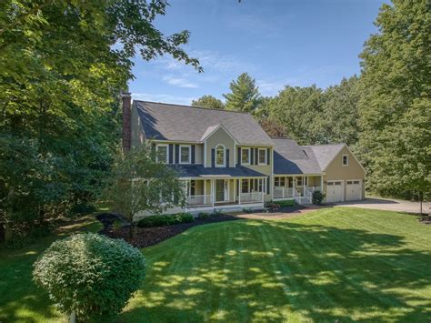 Bedford, NH Real Estate - Bedford Homes for Sale | realtor.com®