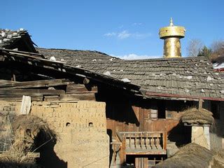 Shangri-la, prayer wheel | www.zomya.co | Matthieu Lelievre | Flickr