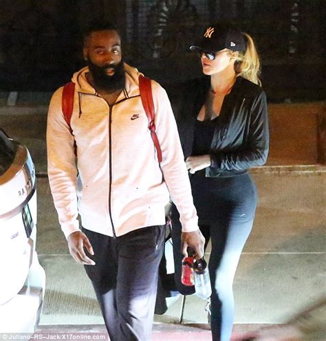 Glimpseposts : Khloe Kardashian and bf James Harden are still together