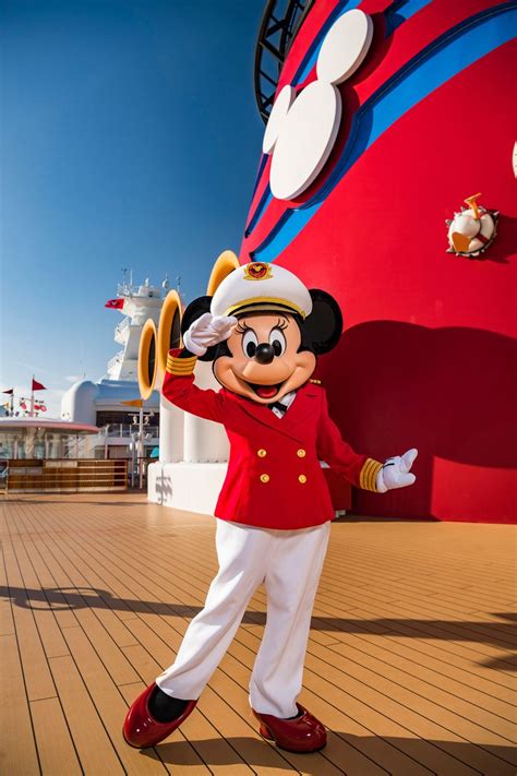 Minnie Mouse Wears First Pants on Disney Cruise Line