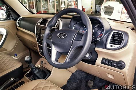 2017 Mahindra TUV300 T10 Interior | AUTOBICS