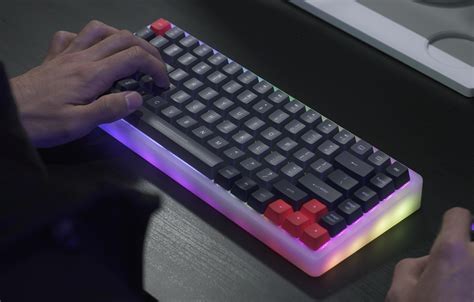 The Marsback M1 is a wireless mechanical keyboard with swappable ...