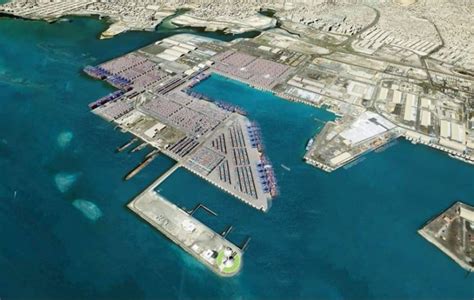 Saudi Jeddah port eyes overseas deals after wealth fund backing