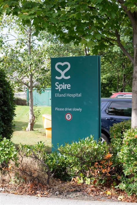 Spire Elland Hospital | AI Review Summary