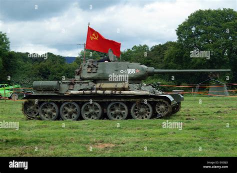 T44 Soviet Tan Stock Photo - Alamy