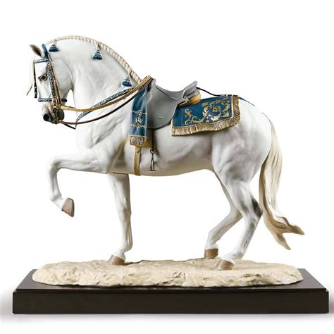 Lladro Porcelain Figurines & Statues – Biggs Ltd