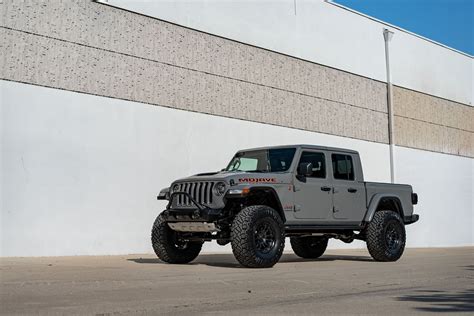 2021 Jeep Gladiator Mojave - KMC WRATH - Black | Wheel Pros