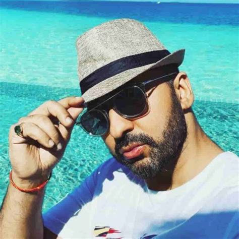 Raj Kundra Net Worth, Age, Family, Wife, Video Link, Biography, and More