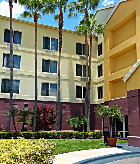 Fairfield Inn By Marriott Orlando Airport in Orlando | Best Rates ...