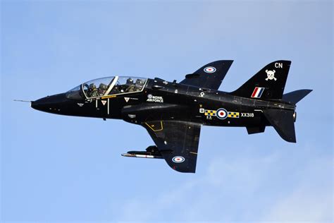 UK To Withdraw Hawk Jet Trainers In Spring 2022 | Aviation Week Network