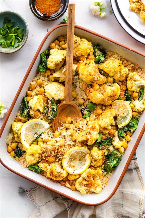 Curried Chickpea Cauliflower Bake {Vegan Meal Prep Recipe} | Cotter Crunch