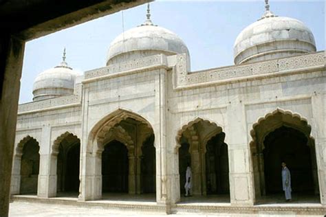 Moti Masjid (The Pearl Mosque) Lahore By Tariq Maqbool