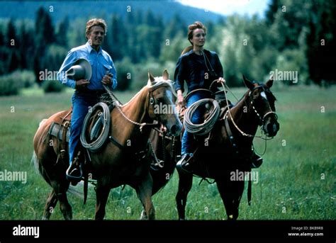 THE HORSE WHISPERER ROBERT REDFORD,KRISTIN SCOTT THOMAS HRWH 102 Stock Photo - Alamy