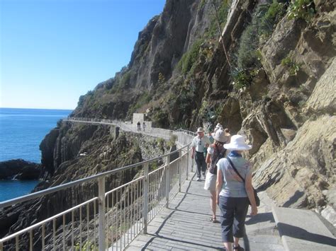 Hiking in the Cinque Terre - Lenora Boyle's Italy Retreat Blog