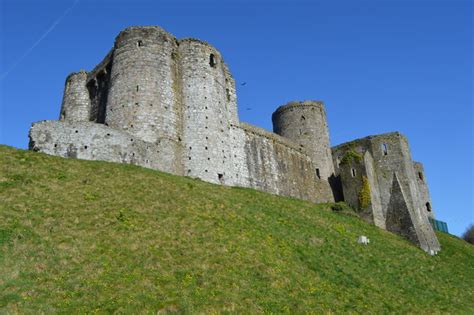 Kidwelly Castle © John M :: Geograph Britain and Ireland