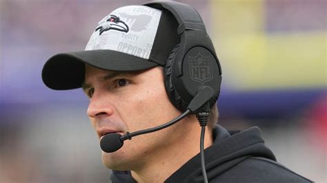 Seahawks hire Ravens DC Mike Macdonald as head coach - ESPN