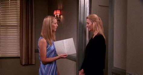 FRIENDS: This Is How Phoebe And Ursula’s Twin Scenes Were Filmed