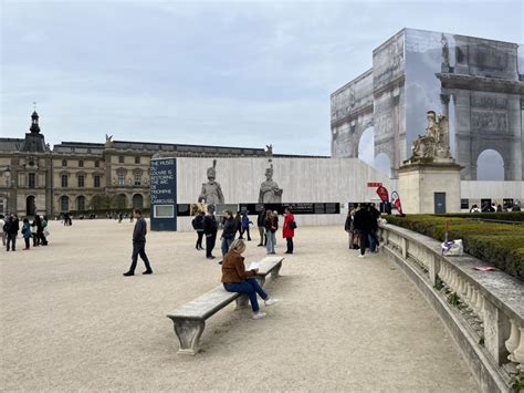 Paris: Louvre Museum Guided Tour