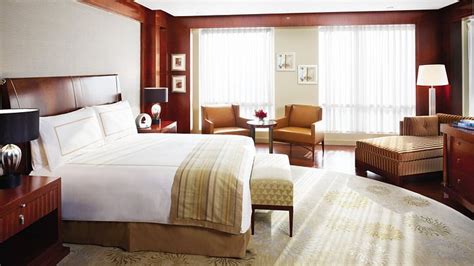 Four Seasons Hotel Mumbai Rooms: Pictures & Reviews - Tripadvisor